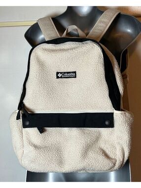 Columbia Helvetia 14L Backpack Unisex Ivory White Sherpa Fleece Gorpcore